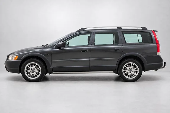 VOLVO XC70 D5 AWD 185 ch BVM - 2ème MAIN - CUIR - ATTELAGE - 153900 KM