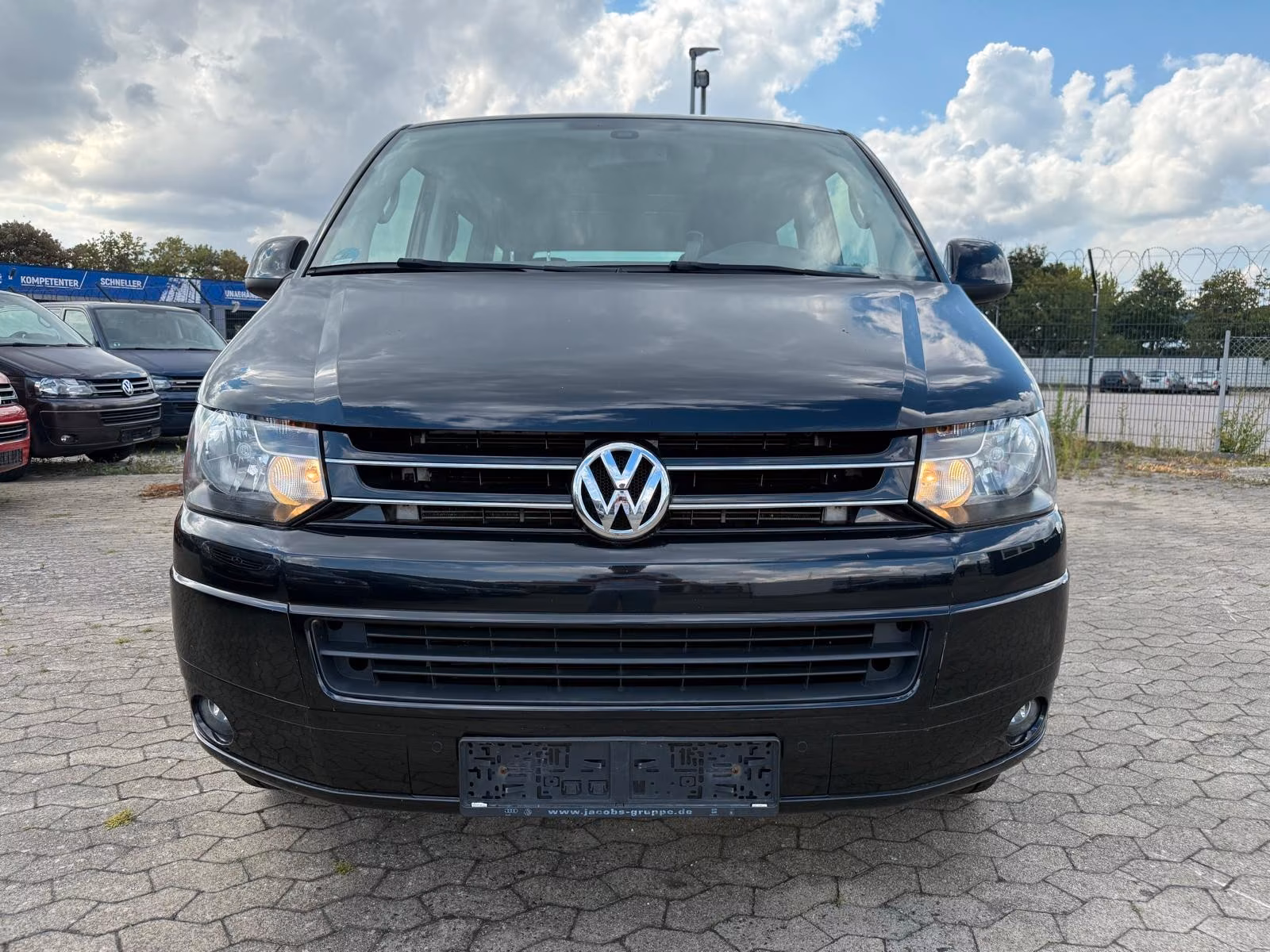 VOLKSWAGEN T5 MULTIVAN SPÉCIAL 2.0 TDI 140ch - 7 PLACES - CHAUFFAGE WEBASTO - GPS - SIÈGES CHAUFFANTS - CLIM BIZONE