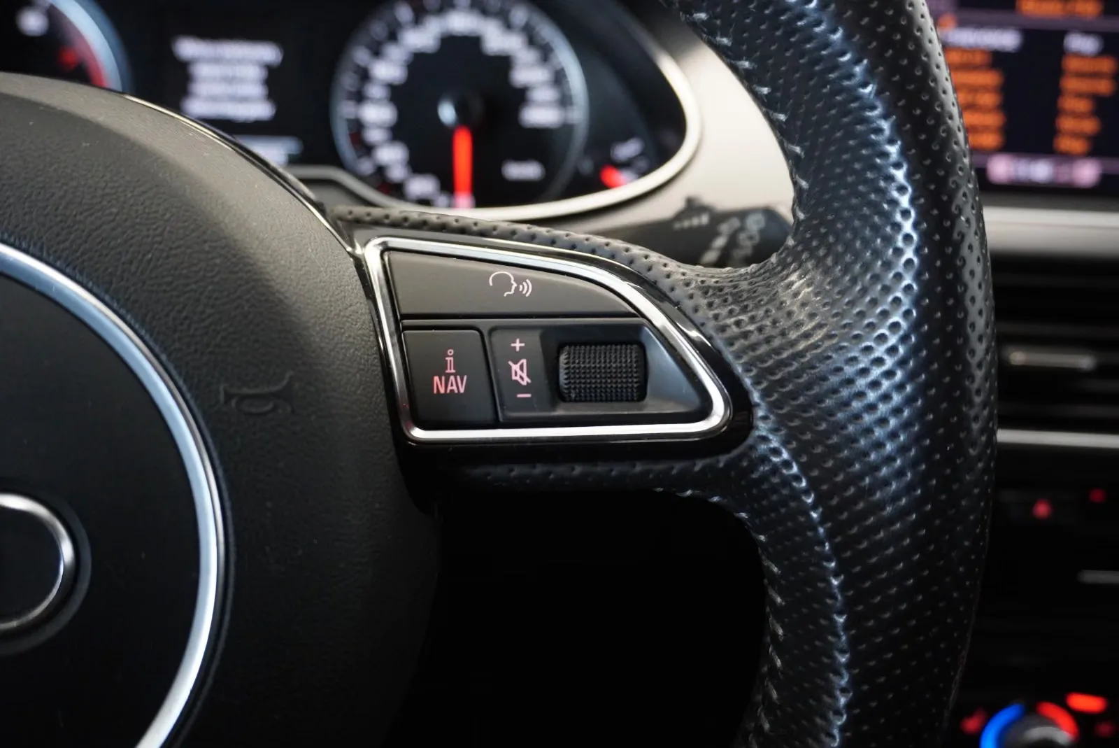 Audi A4 2.0 TFSI quattro 224 ch S line • S tronic • GPS • Radars AV/AR • Audi Sound System