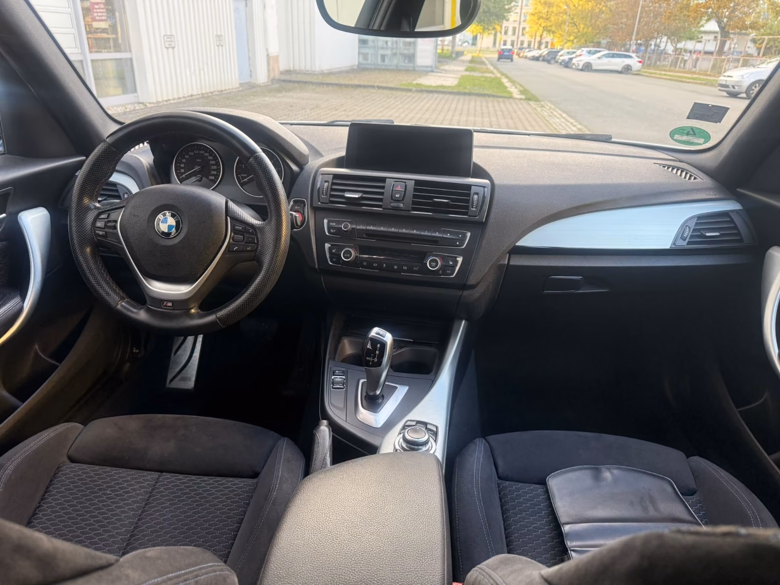BMW 118I - BVA - M PAKET SPORTLINE - 170 CV - TOIT OUVRANT