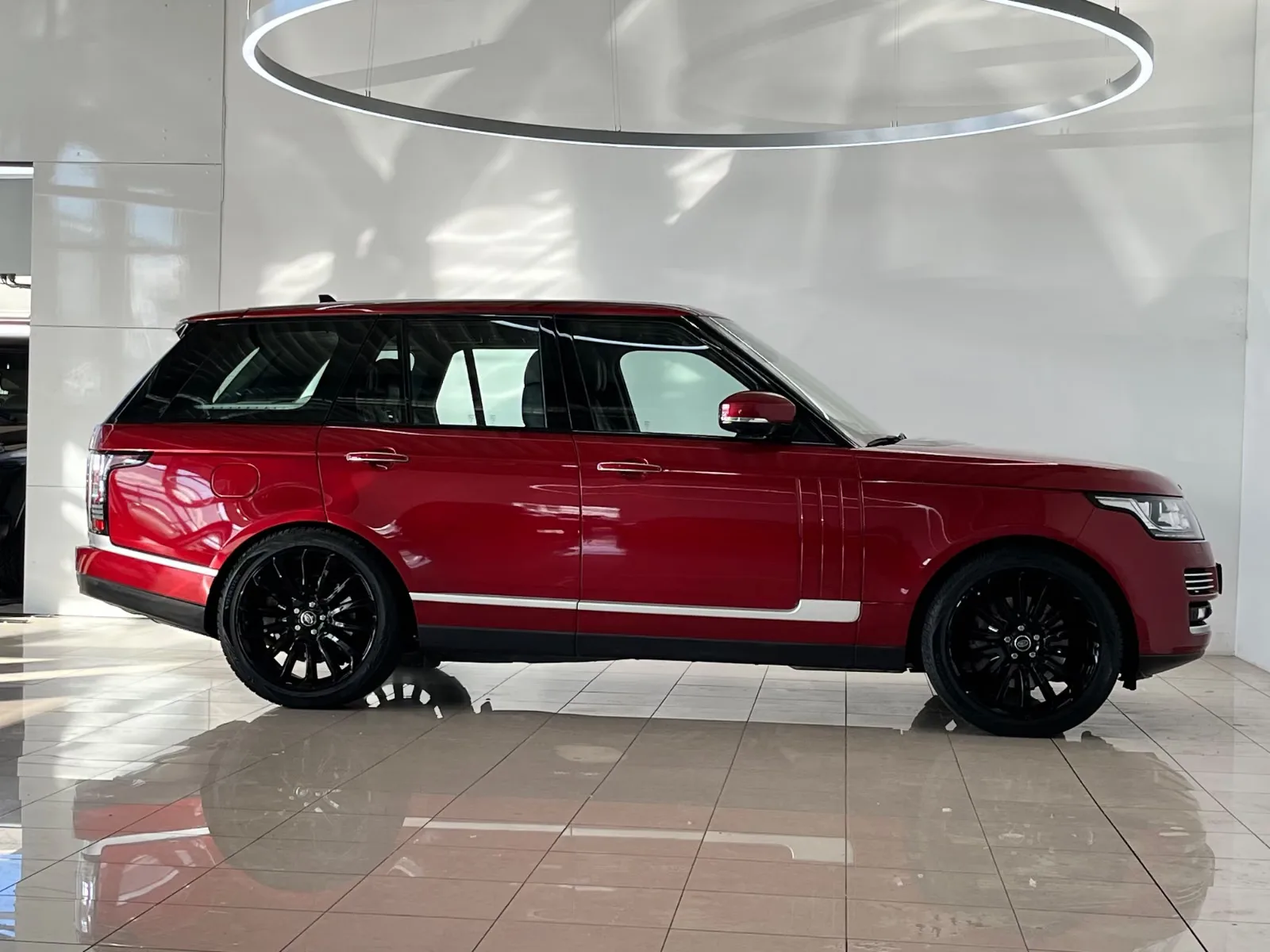 Land Rover Range Rover 5.0 V8 Autobiography | 510 ch | BVA | Toit panoramique | Meridian | Caméra 360 | Attelage | Sièges ventilés