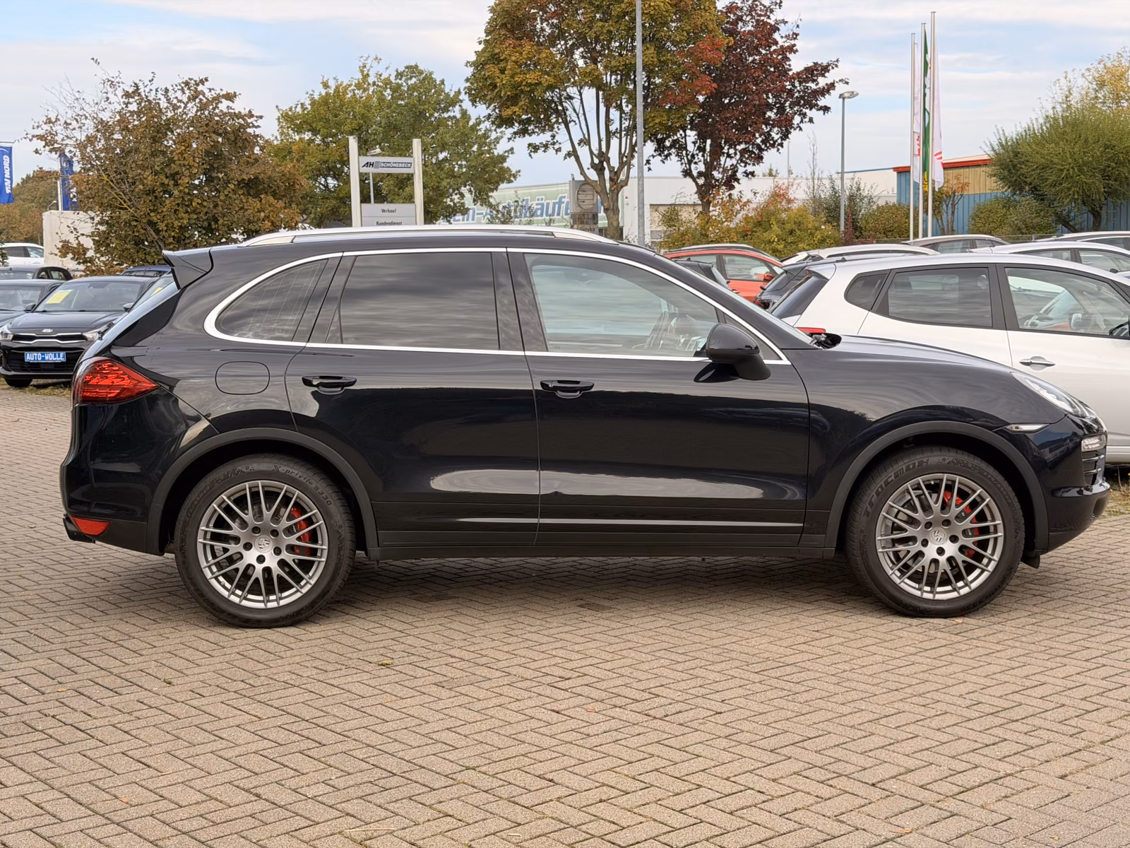 PORSCHE CAYENNE 3.6 V6 299ch TIPTRONIC 4x4 - SUSPENSION PNEUMATIQUE - CHAUFFAGE AUXILIAIRE - TOIT OUVRANT - ATTELAGE - JANTES 20"
