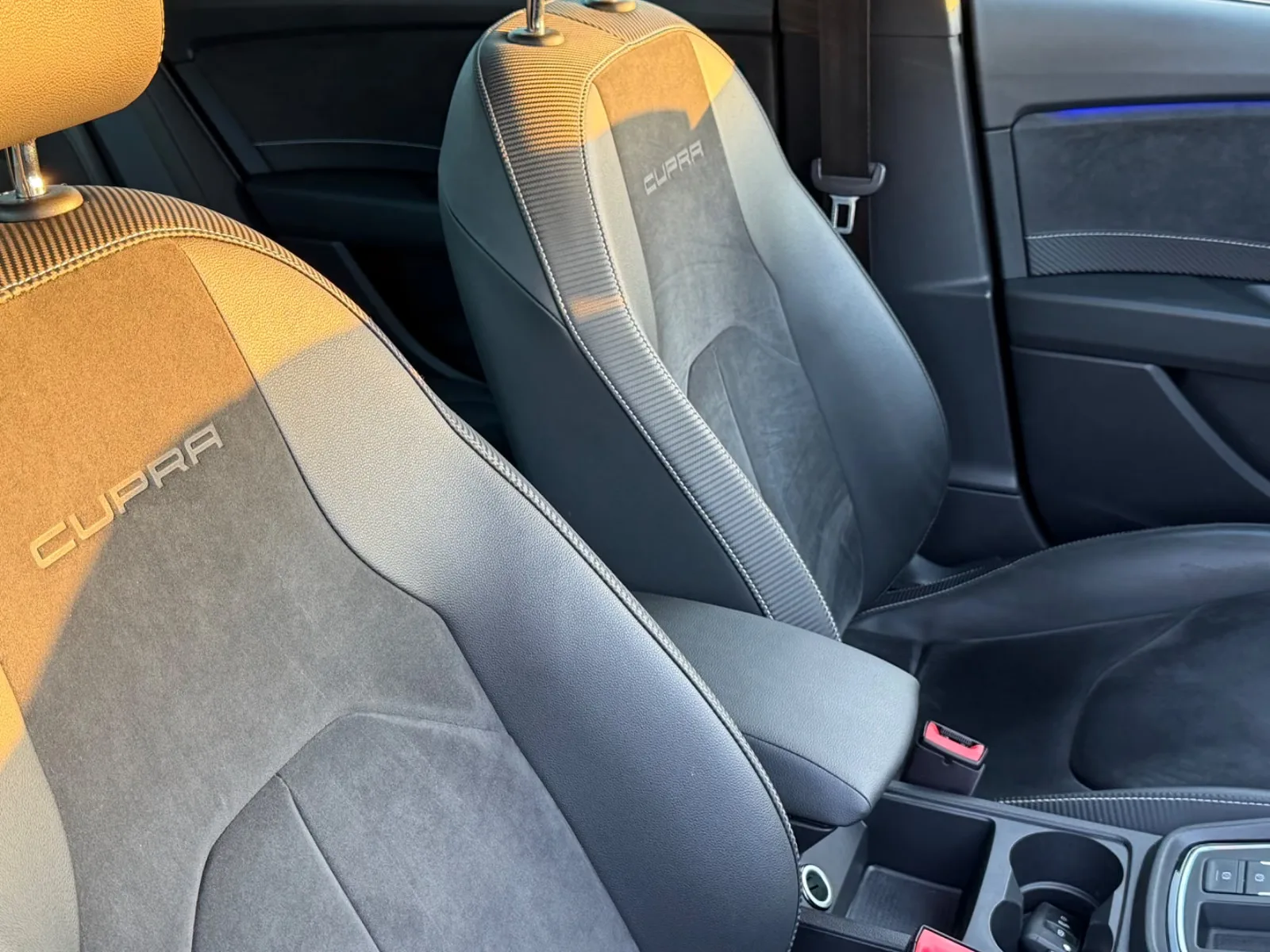 SEAT LEON ST CUPRA 300 2.0 TSI 300 CH – DSG – 4DRIVE – CUIR – LED – ACC – DCC – 69 998 KM