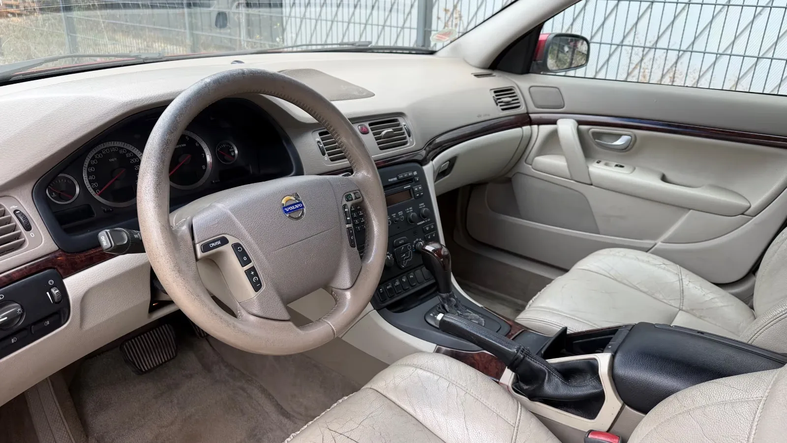 VOLVO S80 - 2.9l - 196 CV - EXECUTIVE - BVA