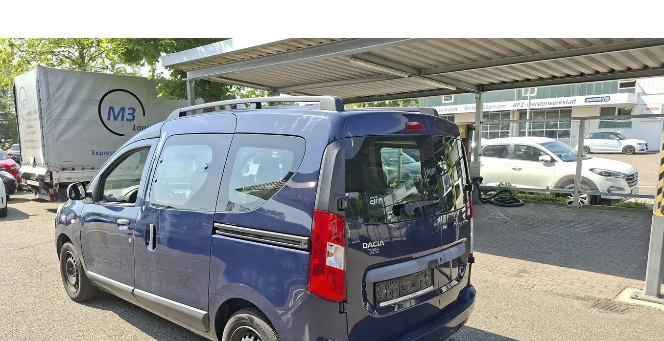 DACIA DOKKER 1.5 DCI 90 ECO² LAUREATECLIMGPS ATTELAGE | 90 ch | BVM