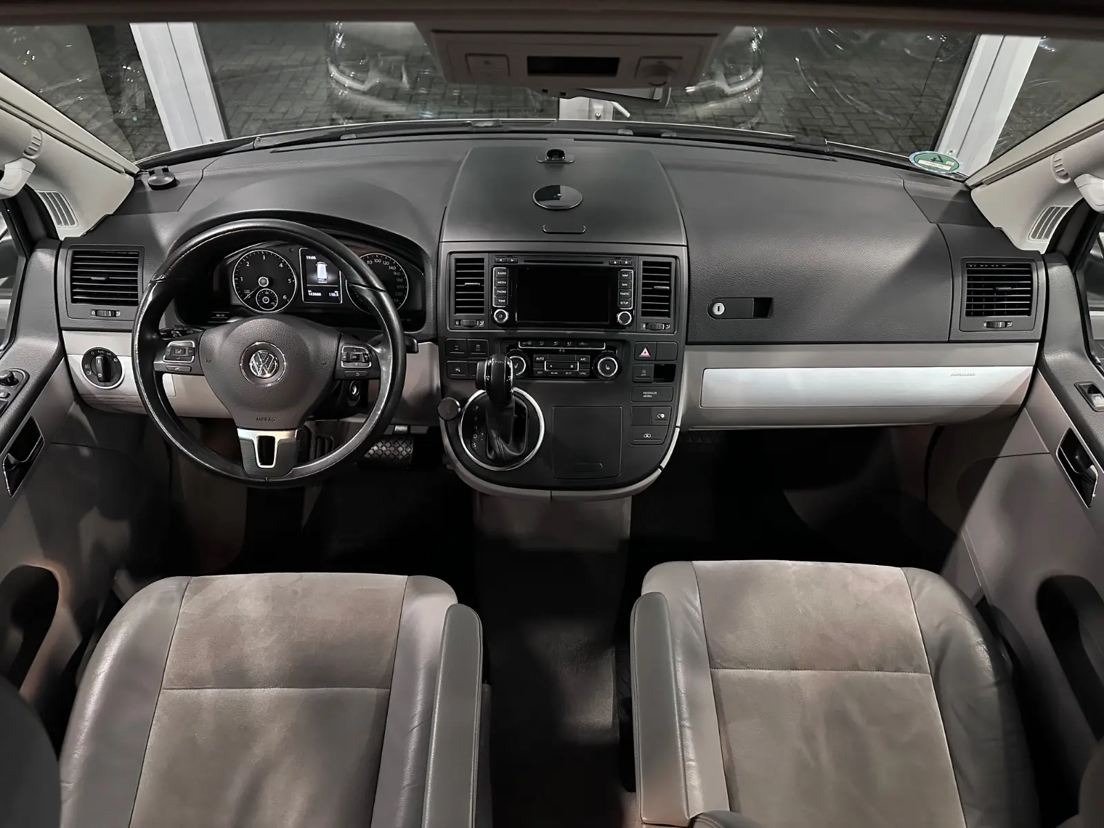 VOLKSWAGEN T5 CALIFORNIA AUFSTELLDACH 4MOTION KÜCHE-DSG-LED | 179 ch | 4X4 | VOLANT EN CUIR