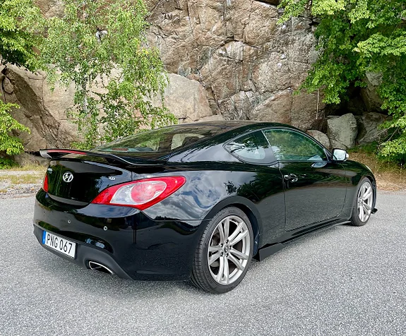Hyundai Genesis Coupé 3.8 V6 – 303 ch – BVA – Propulsion – Cuir – 72 210 km