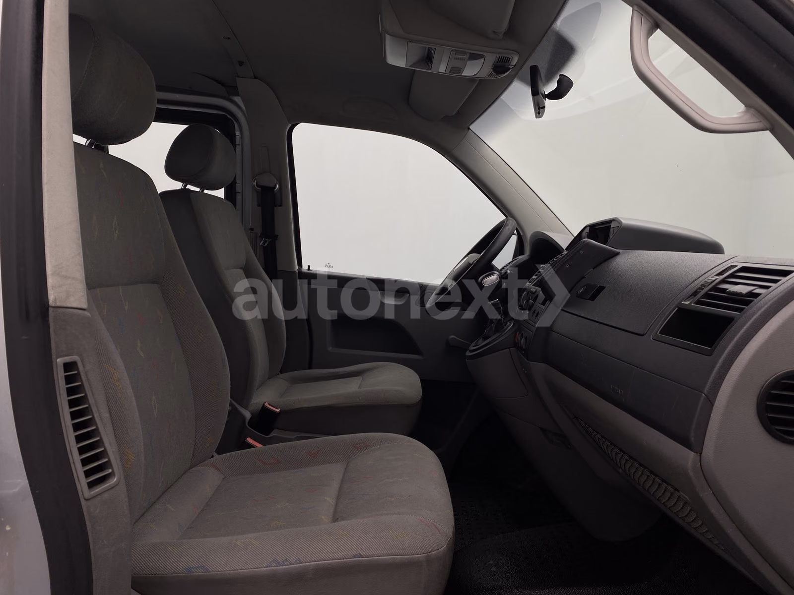 VOLKSWAGEN T5 - TRANSPORTER - 131 CV -  BVA - HISTORIQUE VW