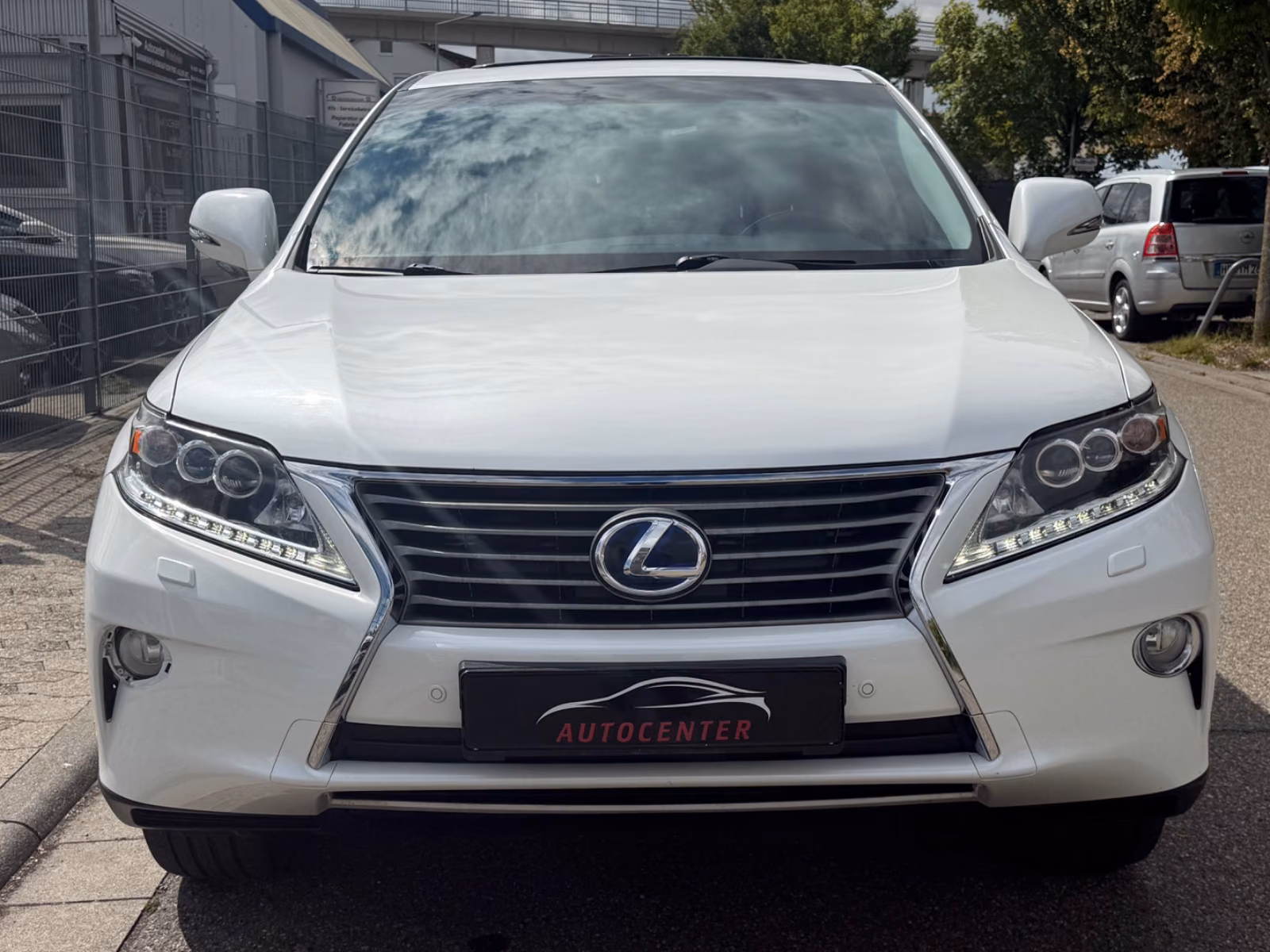 LEXUS RX 450h V6 3.5 HYBRIDE 299ch 4x4 BVA - CUIR - TOIT PANORAMIQUE - AFFICHAGE TÊTE HAUTE - CAMÉRA 360° - SIÈGES CHAUFFANTS