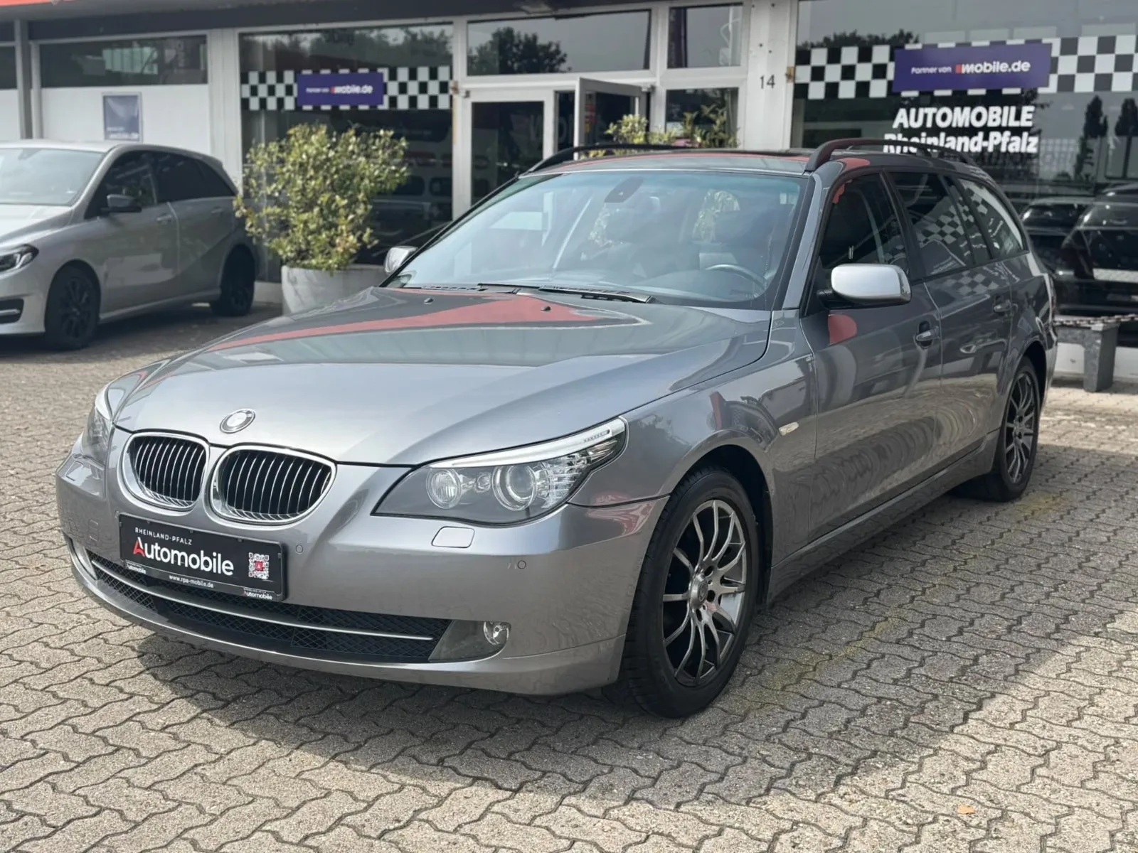 BMW Série 5 530i Touring | 272 ch | BVA | Toit panoramique | Cuir | Suspension pneumatique | GPS | Attelage