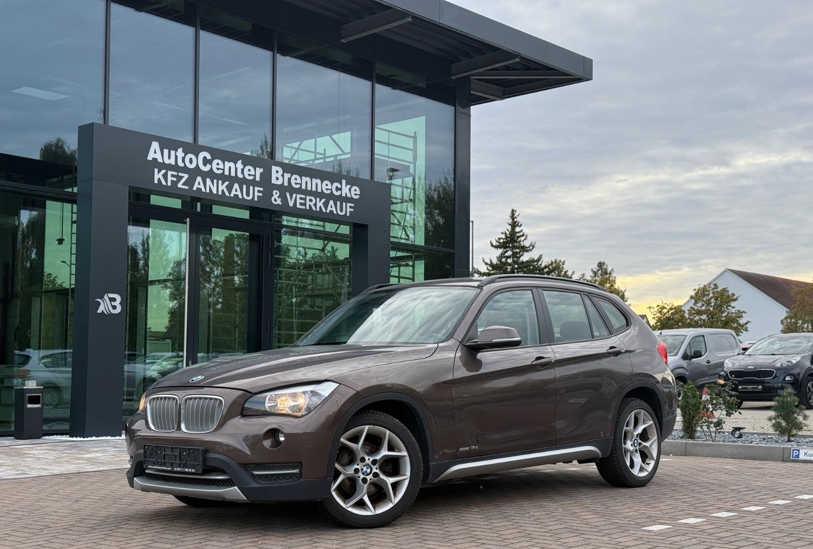 BMW X1 sDrive18d 143 ch xLine • Boîte auto • GPS • Clim bizone • Sièges chauffants • Régulateur