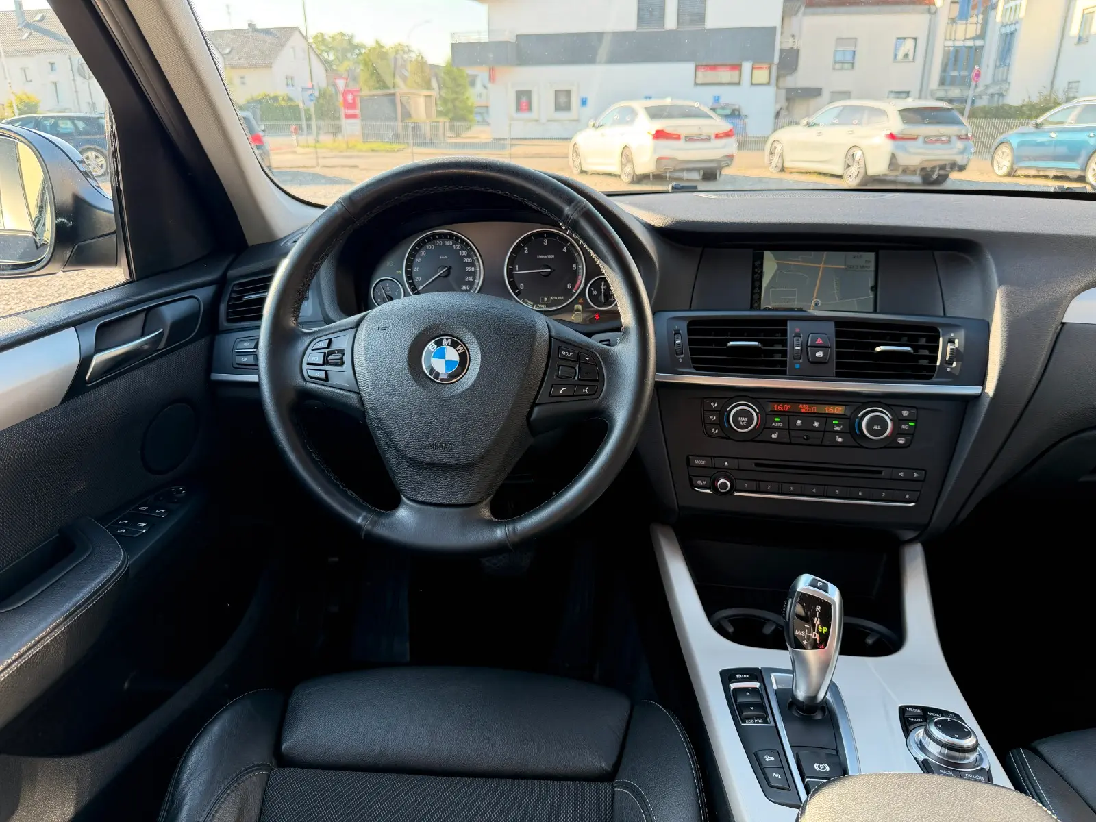 BMW X3 xDRIVE 20d 184ch BVA8 4x4 - CUIR - GPS - SIÈGES CHAUFFANTS - ATTELAGE - LED - RADARS AVANT/ARRIÈRE