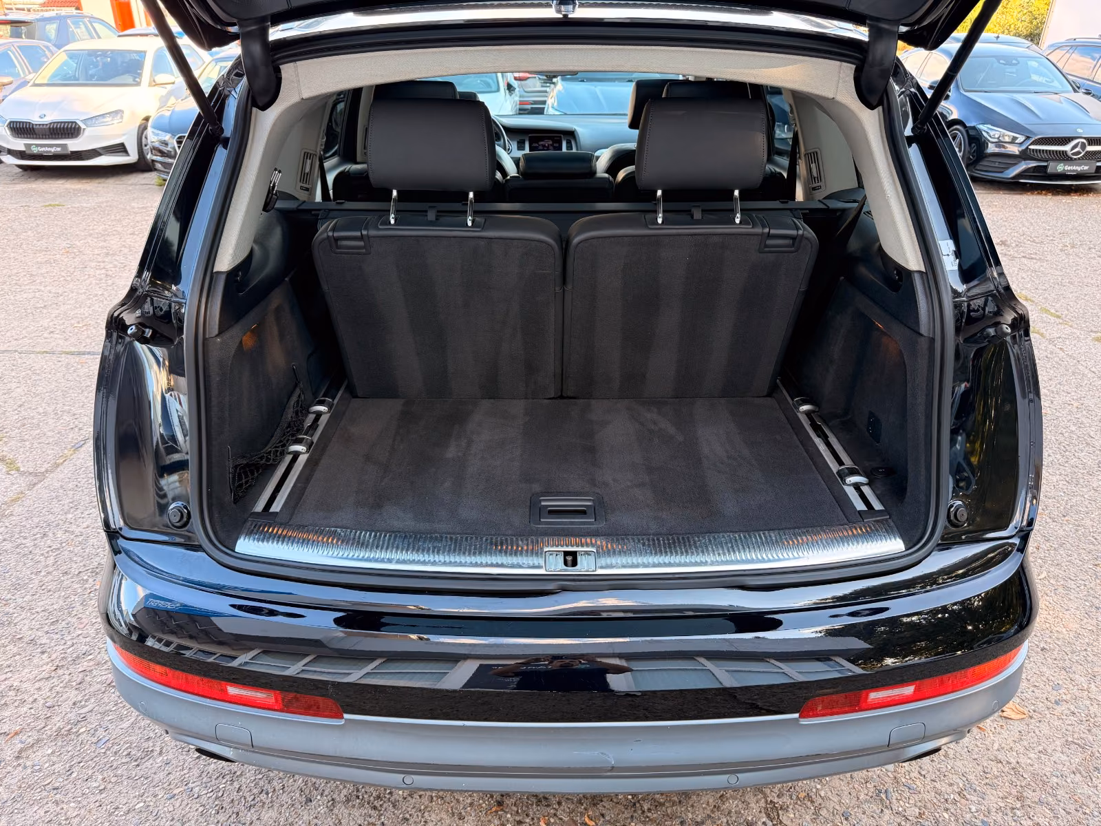 AUDI Q7 3.0 V6 TDI 245 CH – QUATTRO – BVA – 7 PLACES – TOIT PANORAMIQUE – CUIR – XÉNON – 189 000 KM