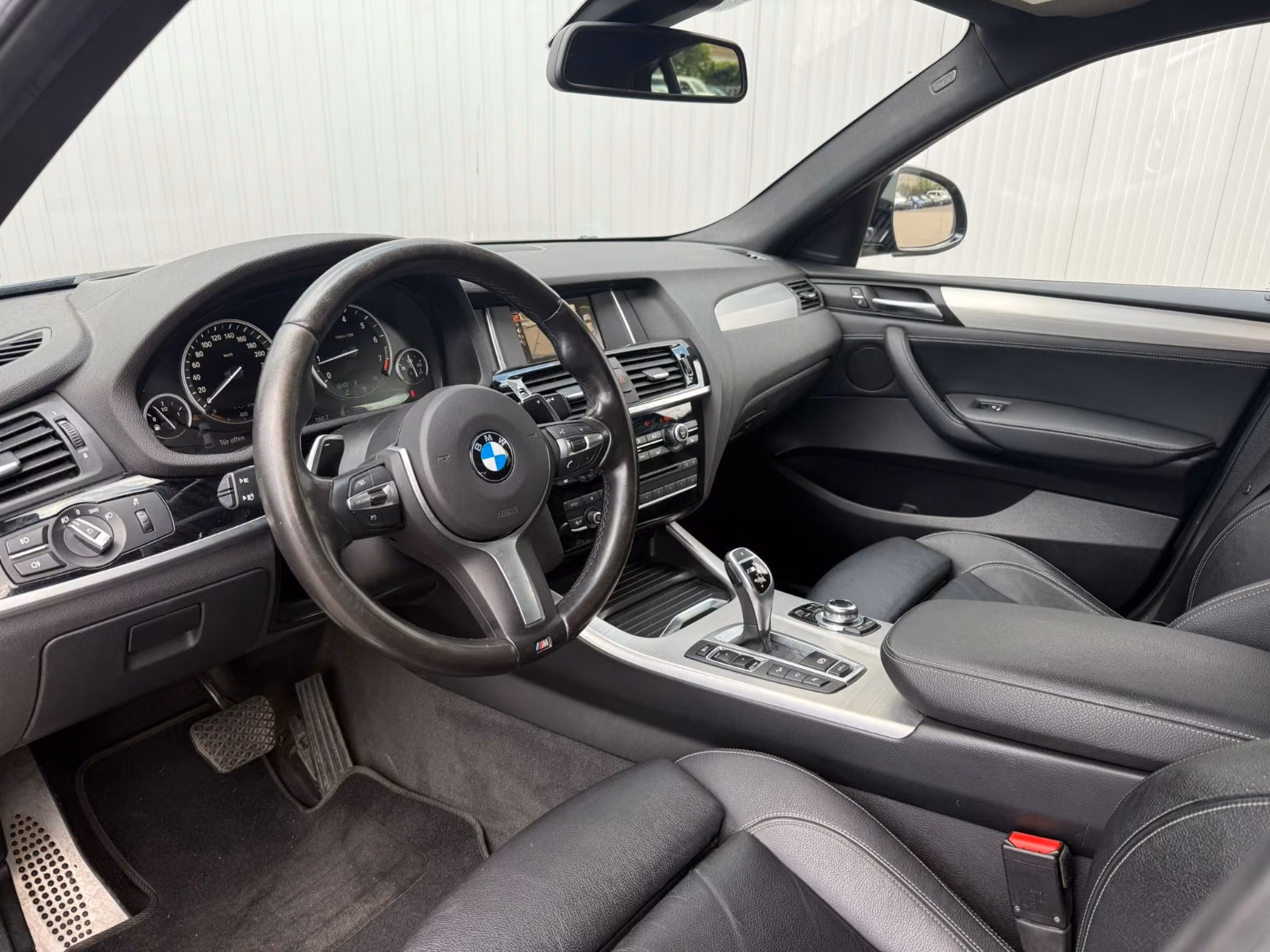 BMW X4 M40i 3.0 6 CYLINDRES 360 CH – XDRIVE – BVA – 1ÈRE MAIN – HUD – CAMÉRAS 360° – CUIR – 112 000 KM