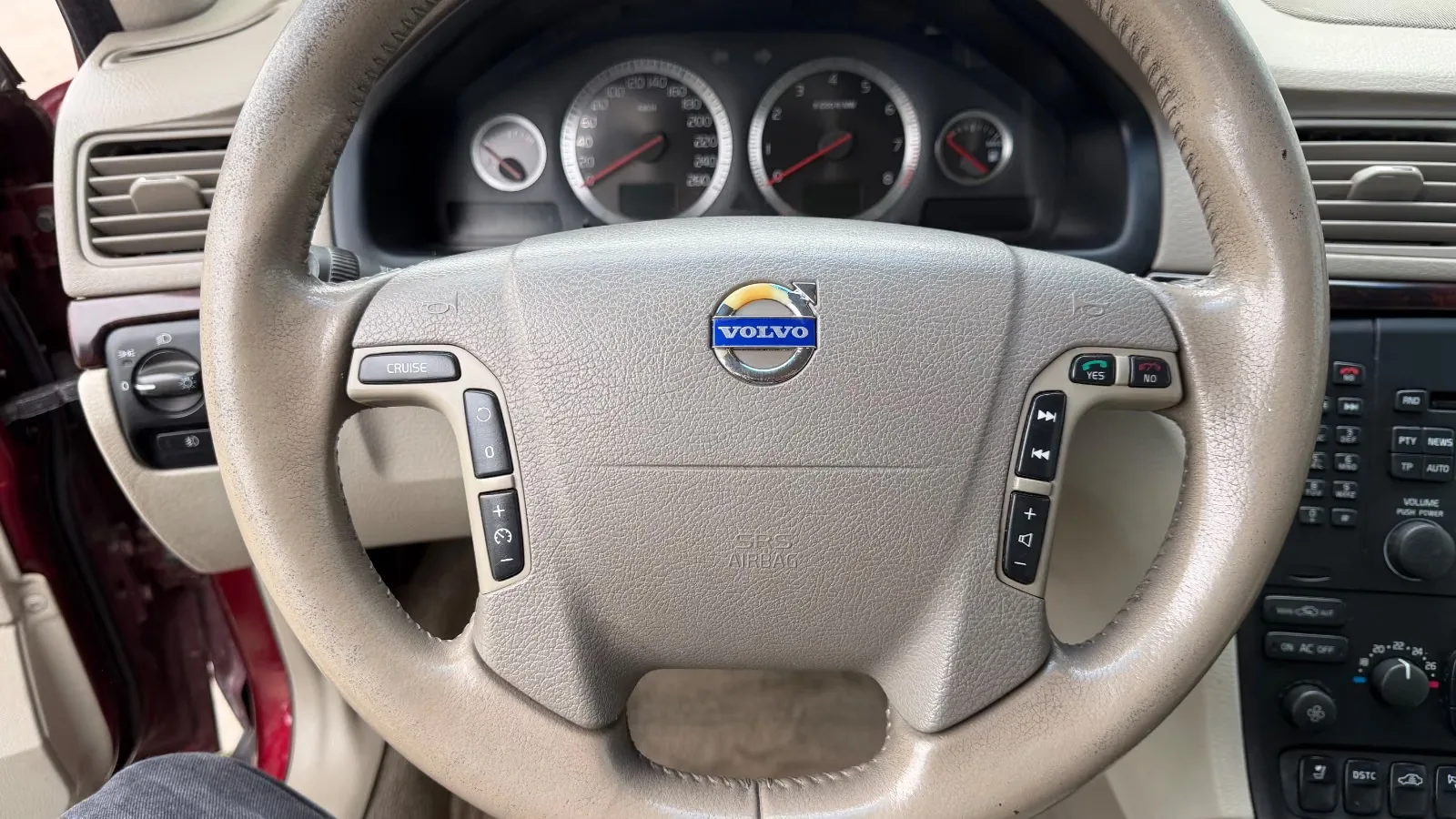 VOLVO S80 - 2.9l - 196 CV - EXECUTIVE - BVA
