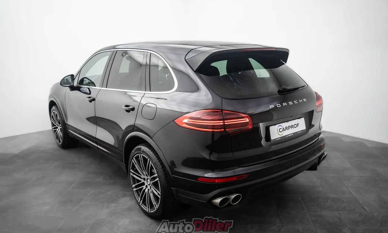 PORSCHE CAYENNE HYBRIDE 416CH - BVA - TOIT OUVRANT PANORAMIQUE - 180.000 KMS