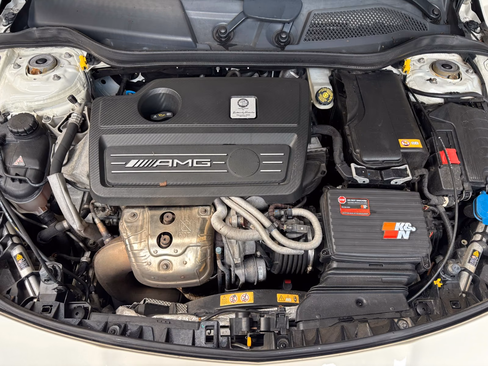 Mercedes CLA 45 AMG 4MATIC 381 ch • Pack Carbone AMG • DCT • Cuir • GPS • Sièges sport • Jantes 19"