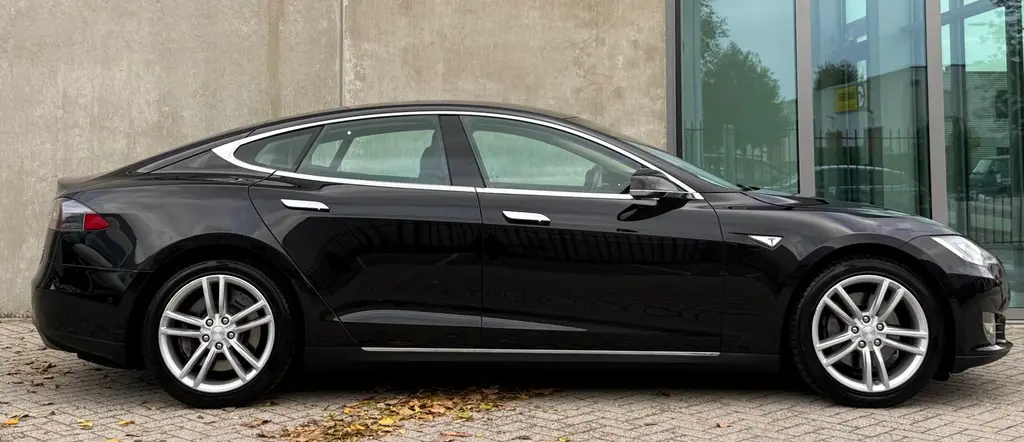 Tesla Model S 70D 333ch - Soh 89% - Supercharge gratuite - Autonomie 390km - Pack Climat Froid - Jantes 19"