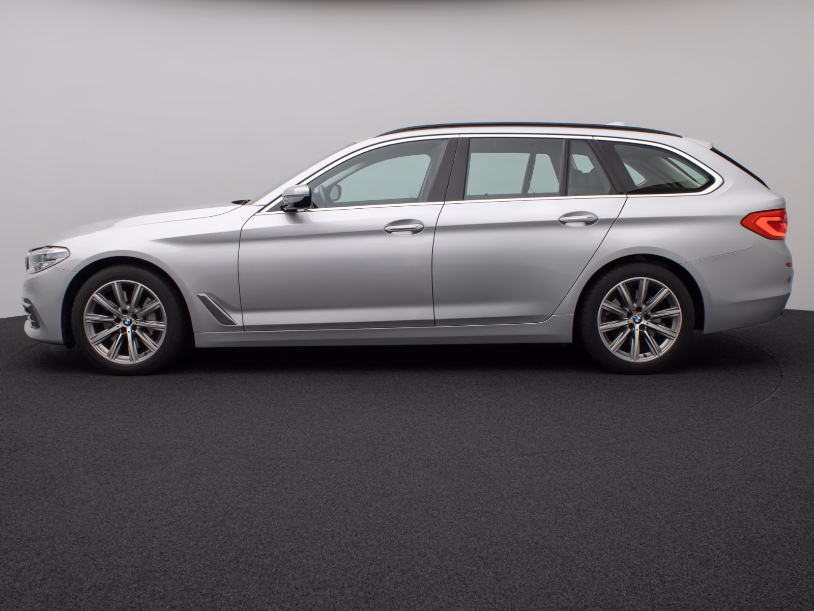 BMW 530i TOURING 252CH - LUXURY LINE -  CAMÉRA - HUD - 142.000 KMS