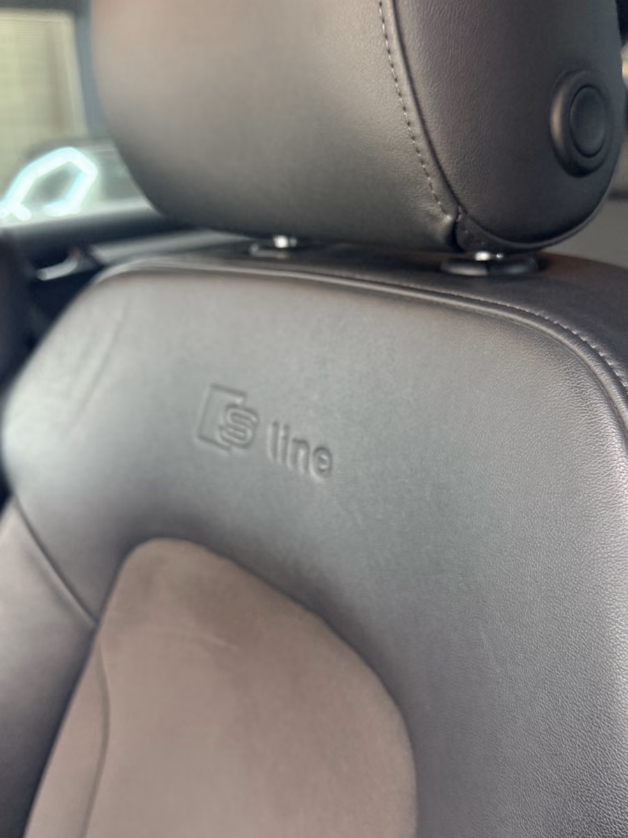 Audi Q7 3.0 V6 TDI quattro S-line | 239 ch | BVA | Cuir et Alcantara | Feux directionnels | Sièges électriques | Régulateur de vitesse