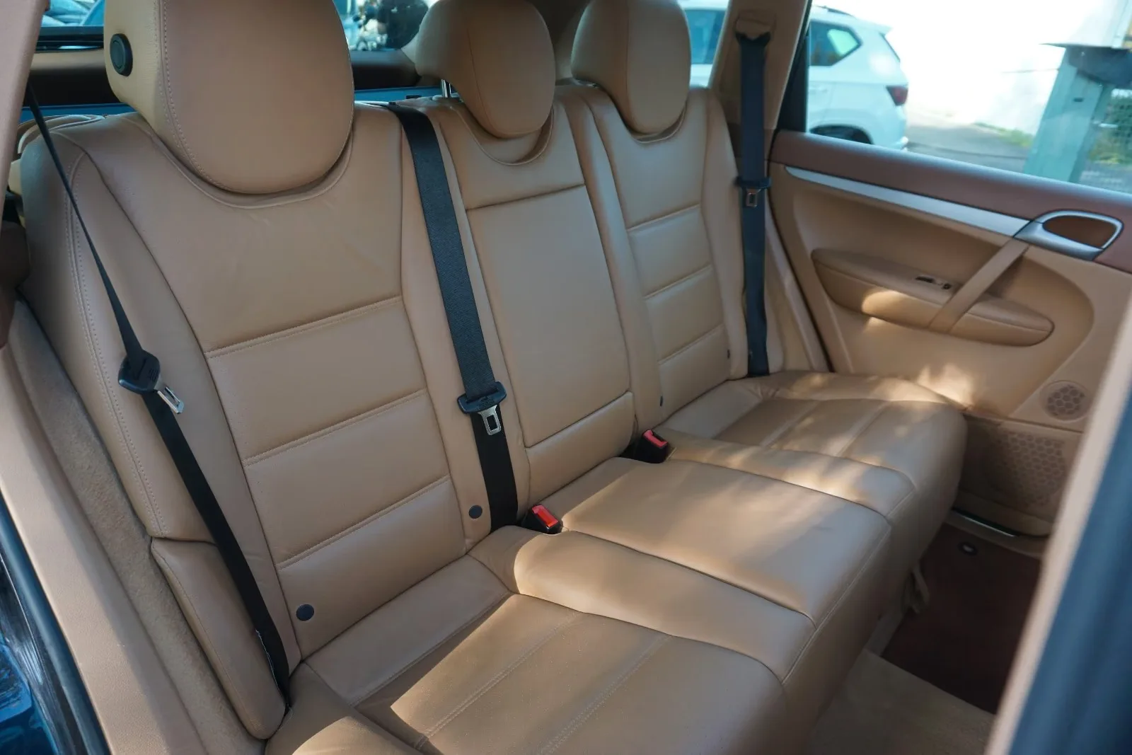 Porsche Cayenne S 4.5 V8 | 340 ch | BVA | Cuir beige | Toit ouvrant | GPS | Xénon | Sièges chauffants