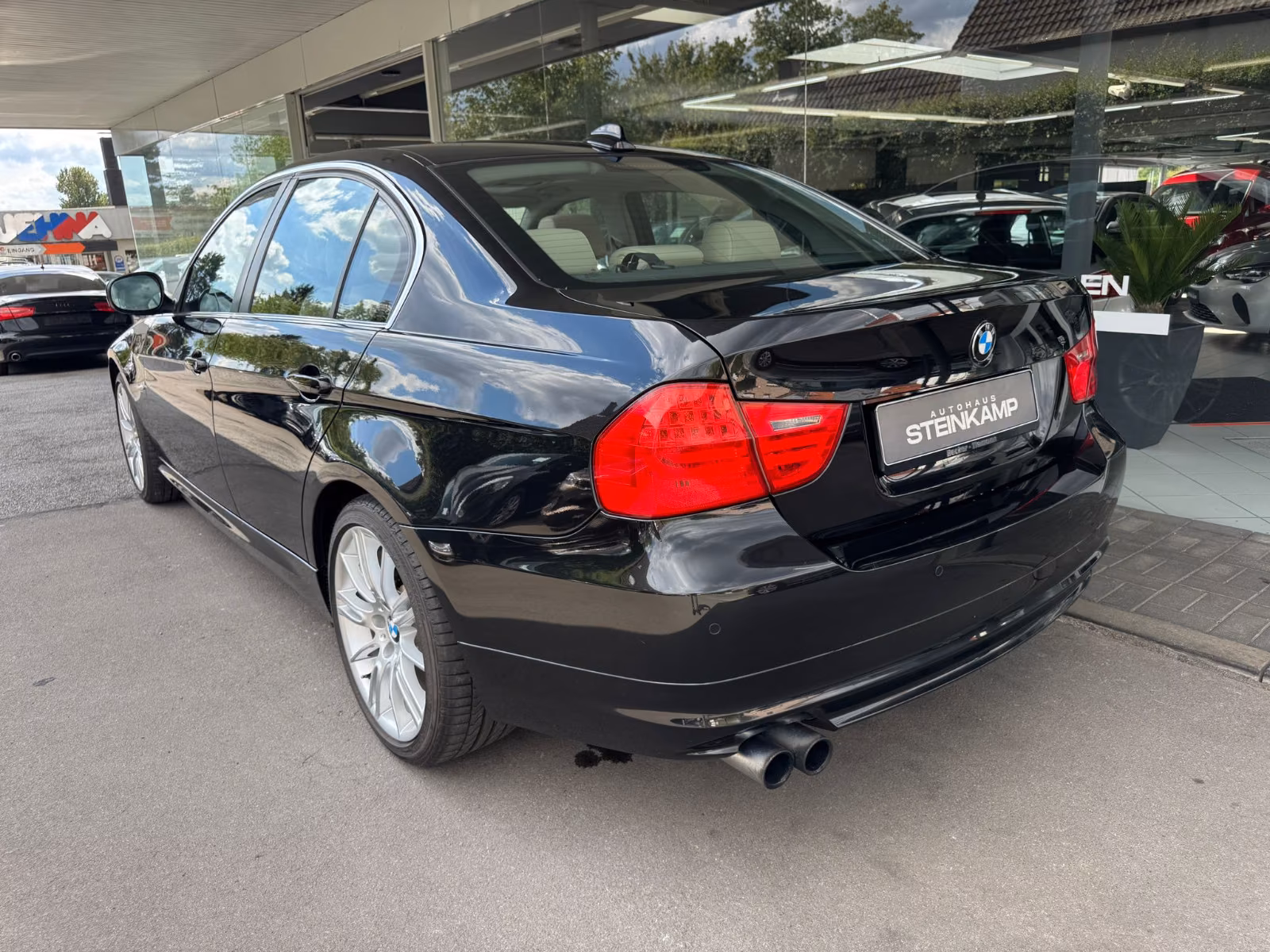 BMW 330i XDRIVE 272CH