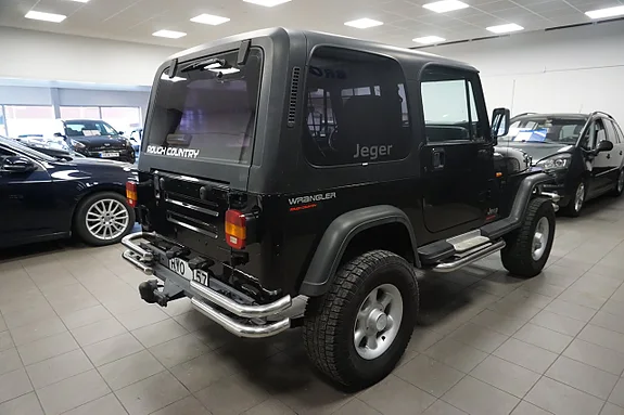 JEEP WRANGLER 4.0 184CH - 4WD - BVM - ATTELAGE - 130.000 KMS