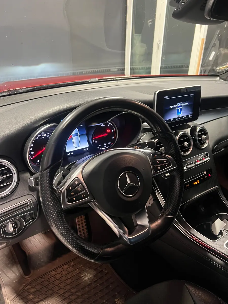 Mercedes-Benz Classe GLC 350d 4MATIC AMG Line | 258 ch | BVA | Caméra | Régulateur adaptatif | Sièges chauffants | Phares LED | Attelage