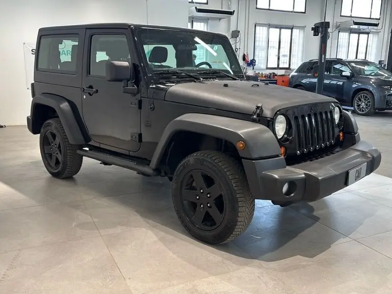 Jeep Wrangler 2.8 CRD Sport | 200 ch | BVM | Hard-top | Climatisation | Régulateur de vitesse | Jantes alu noires