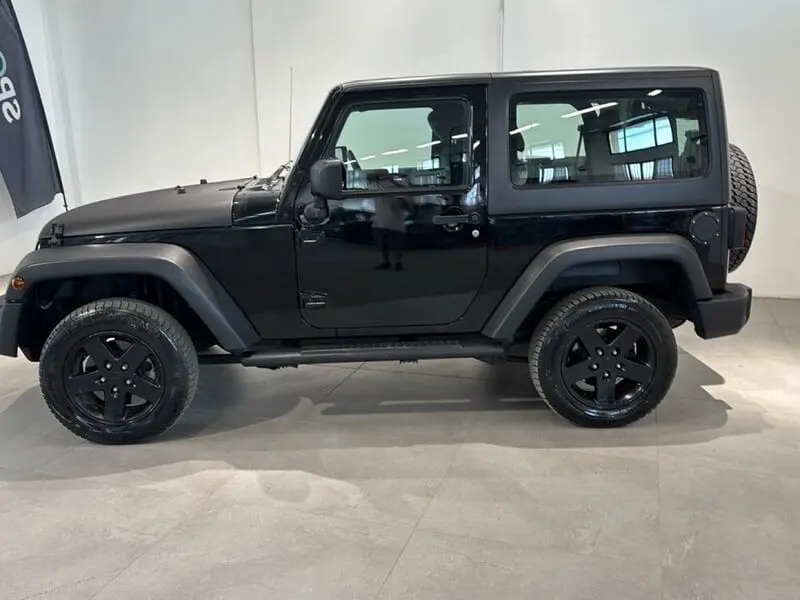 Jeep Wrangler 2.8 CRD Sport | 200 ch | BVM | Hard-top | Climatisation | Régulateur de vitesse | Jantes alu noires