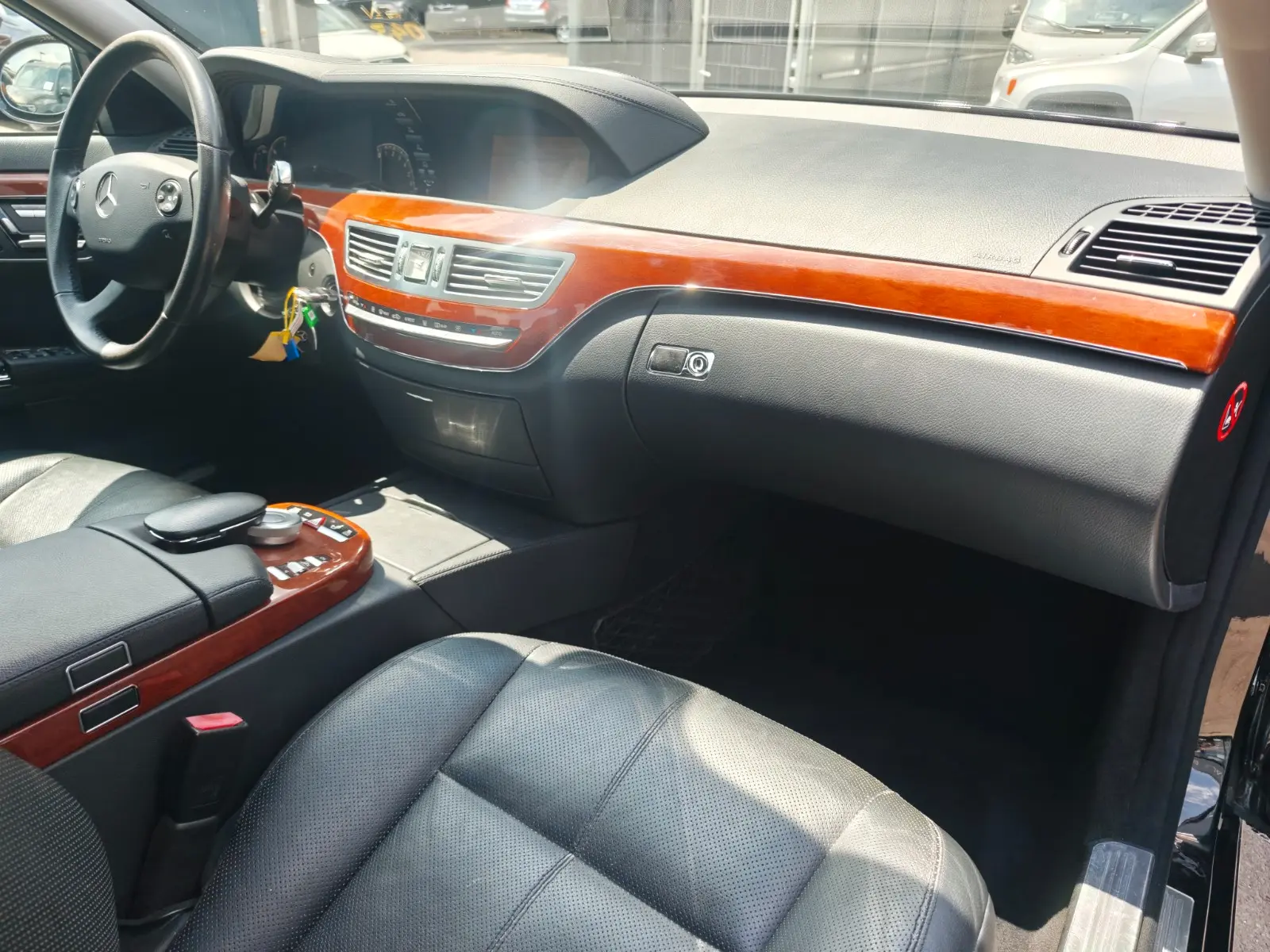 Mercedes-Benz Classe S 350 | 272 ch | BVA | Cuir | Suspension pneumatique | Chauffage auxiliaire | Sièges chauffants et ventilés | GPS