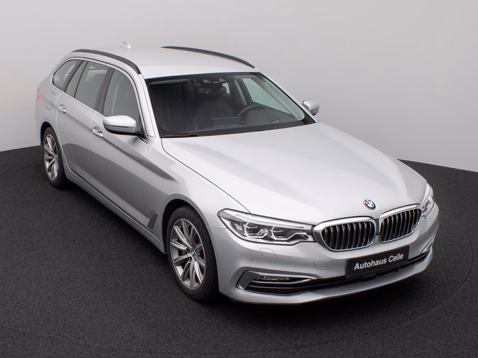 BMW 530i TOURING 252CH - LUXURY LINE -  CAMÉRA - HUD - 142.000 KMS