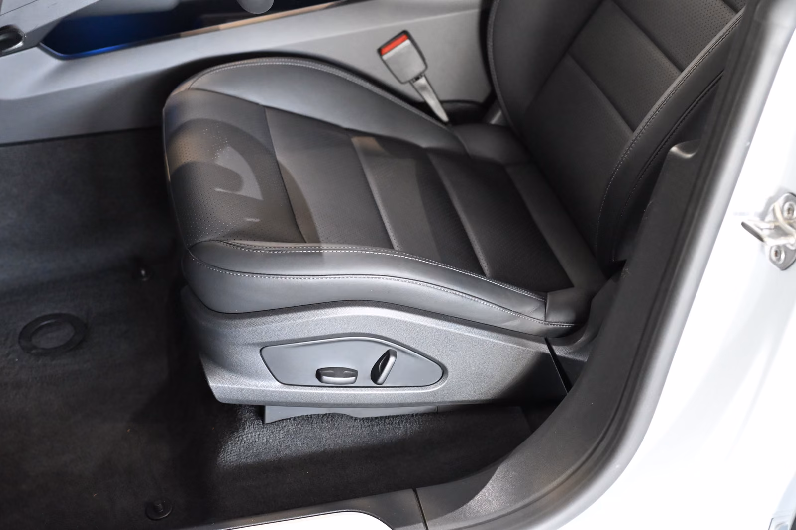 PORSCHE MACAN - ELECTRIC 100 KWH - 360 CV - BVA