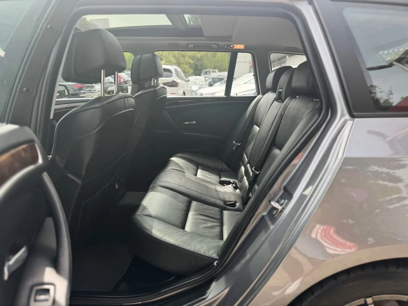 BMW Série 5 530i Touring | 272 ch | BVA | Toit panoramique | Cuir | Suspension pneumatique | GPS | Attelage