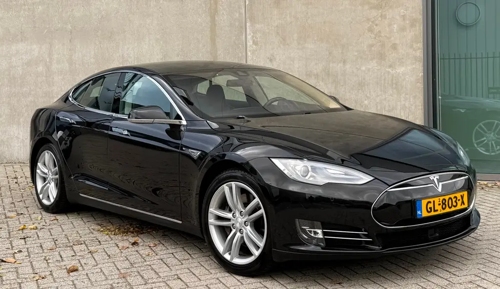 Tesla Model S 70D 333ch - Soh 89% - Supercharge gratuite - Autonomie 390km - Pack Climat Froid - Jantes 19"