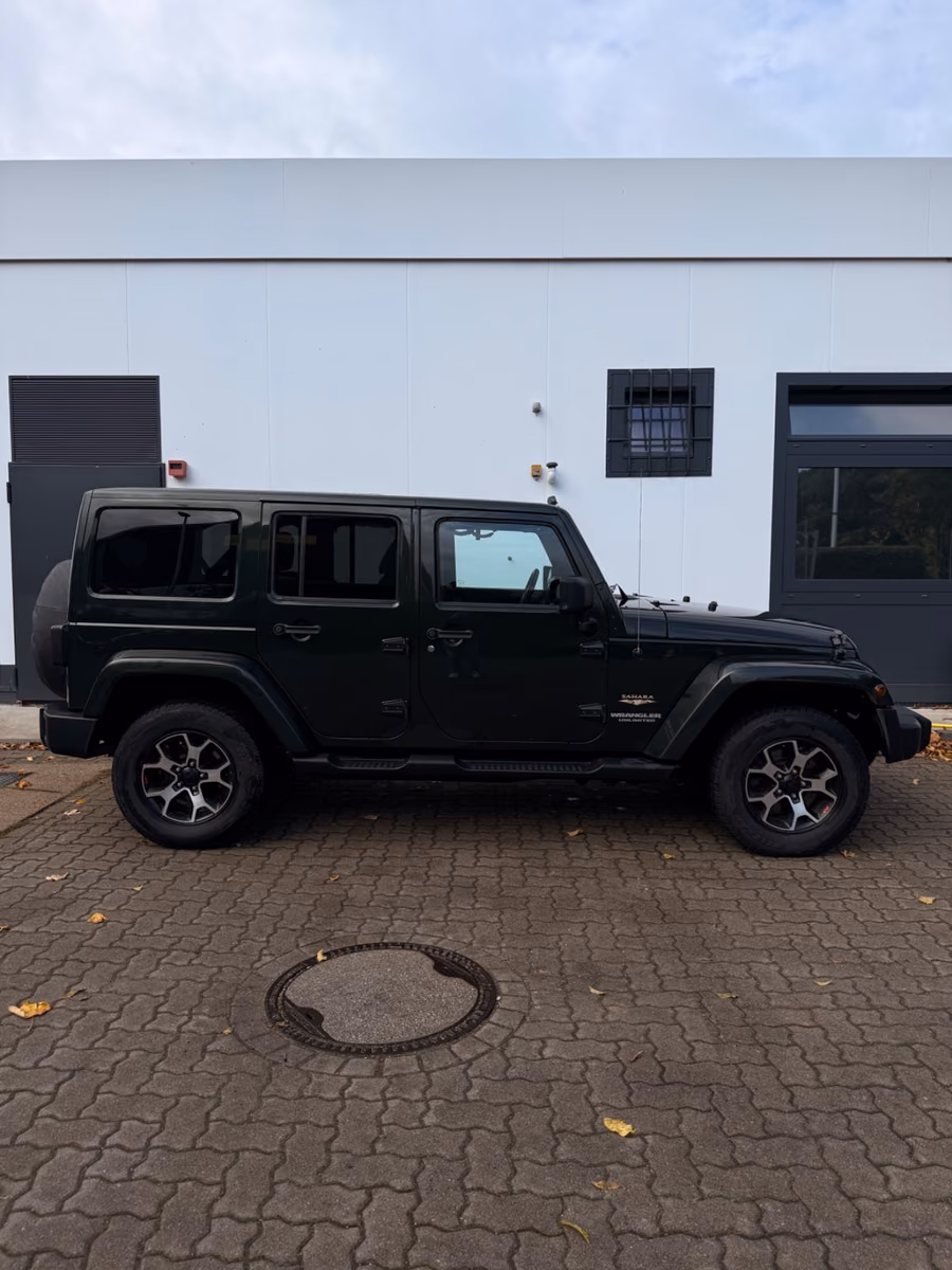 JEEP WRANGLER SAHARA 200CH 4X4