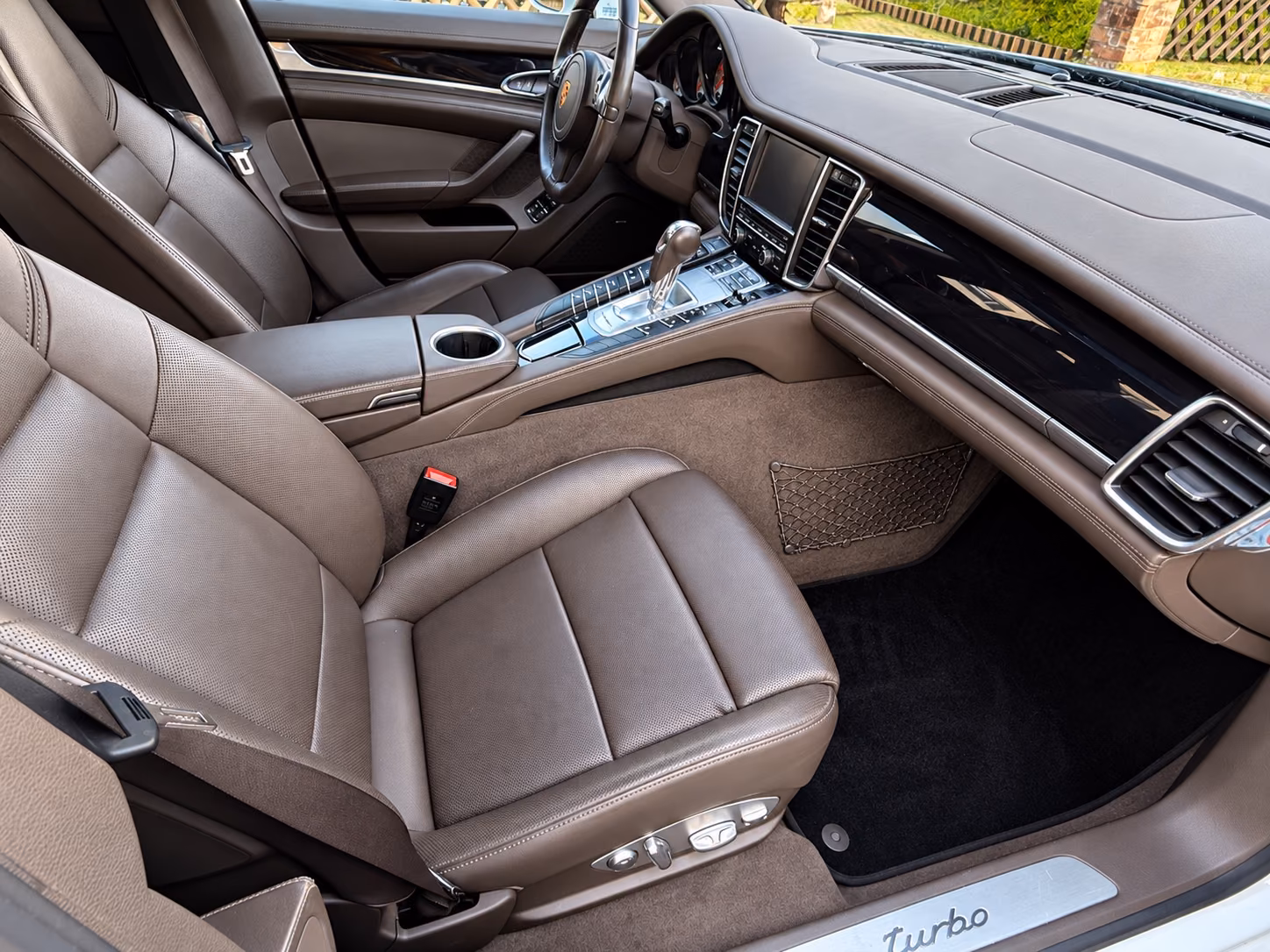 PORSCHE PANAMERA TURBO 4.8 V8 519ch PDK 4x4 - JANTES HAMANN 22" - CUIR - SIÈGES CHAUFFANTS ET VENTILÉS - TOIT OUVRANT - BOSE