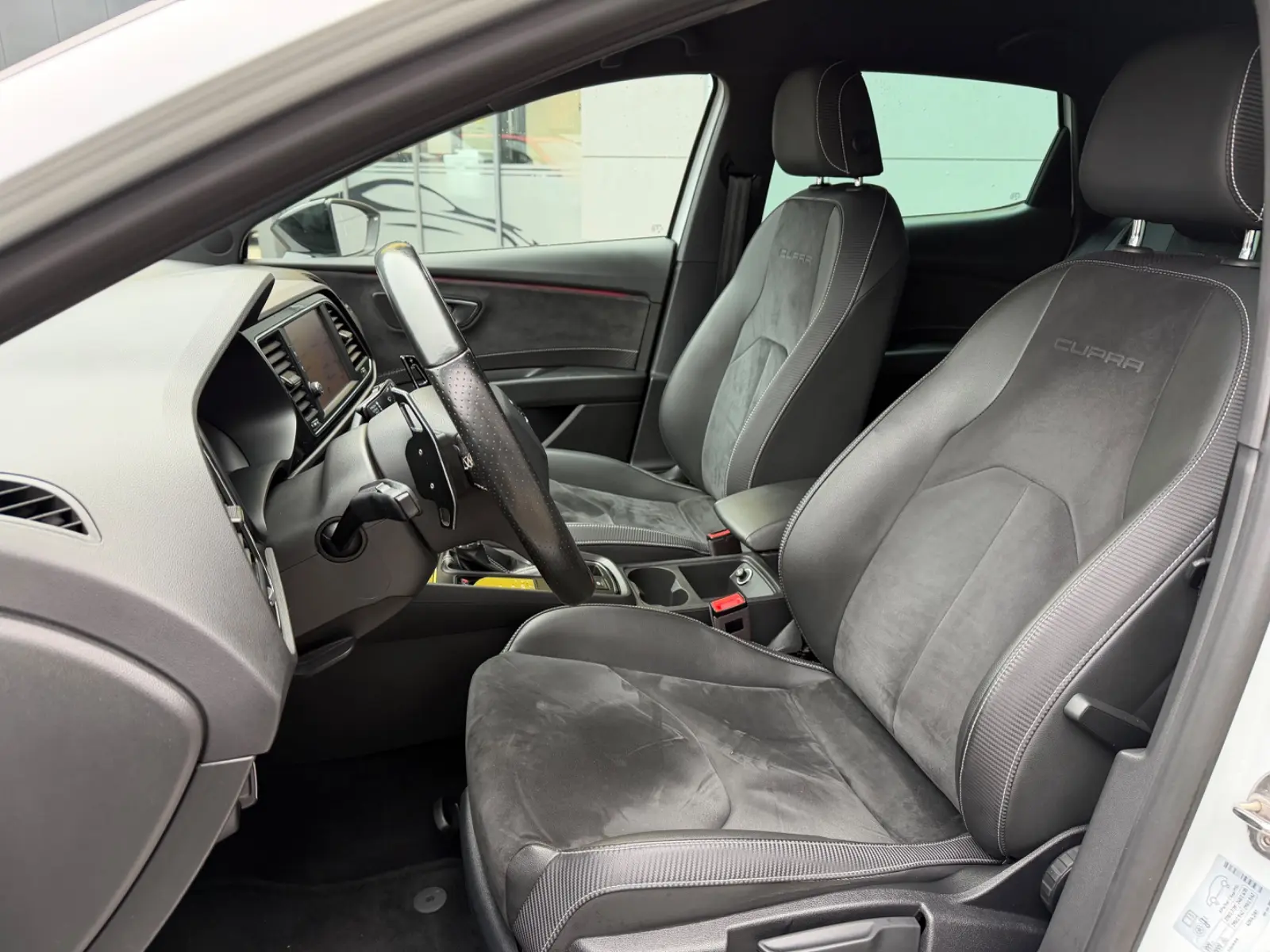 SEAT LEON CUPRA - 300 CV - ALCANTARA - BVA - ÉCHAPPEMENT SPORT