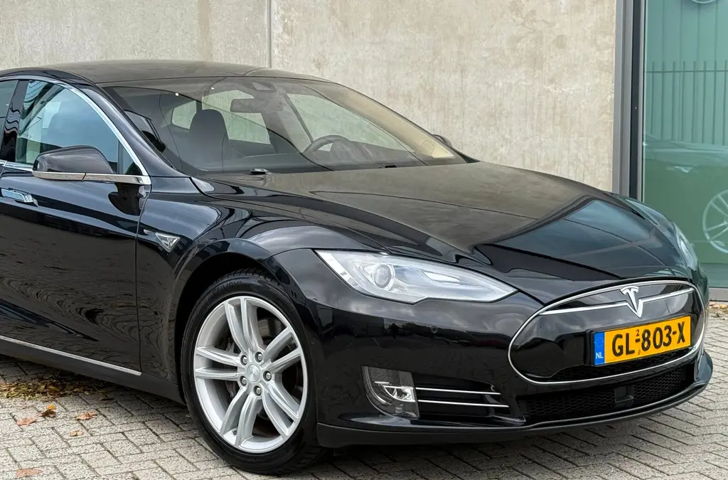 Tesla Model S 70D 333ch - Soh 89% - Supercharge gratuite - Autonomie 390km - Pack Climat Froid - Jantes 19"