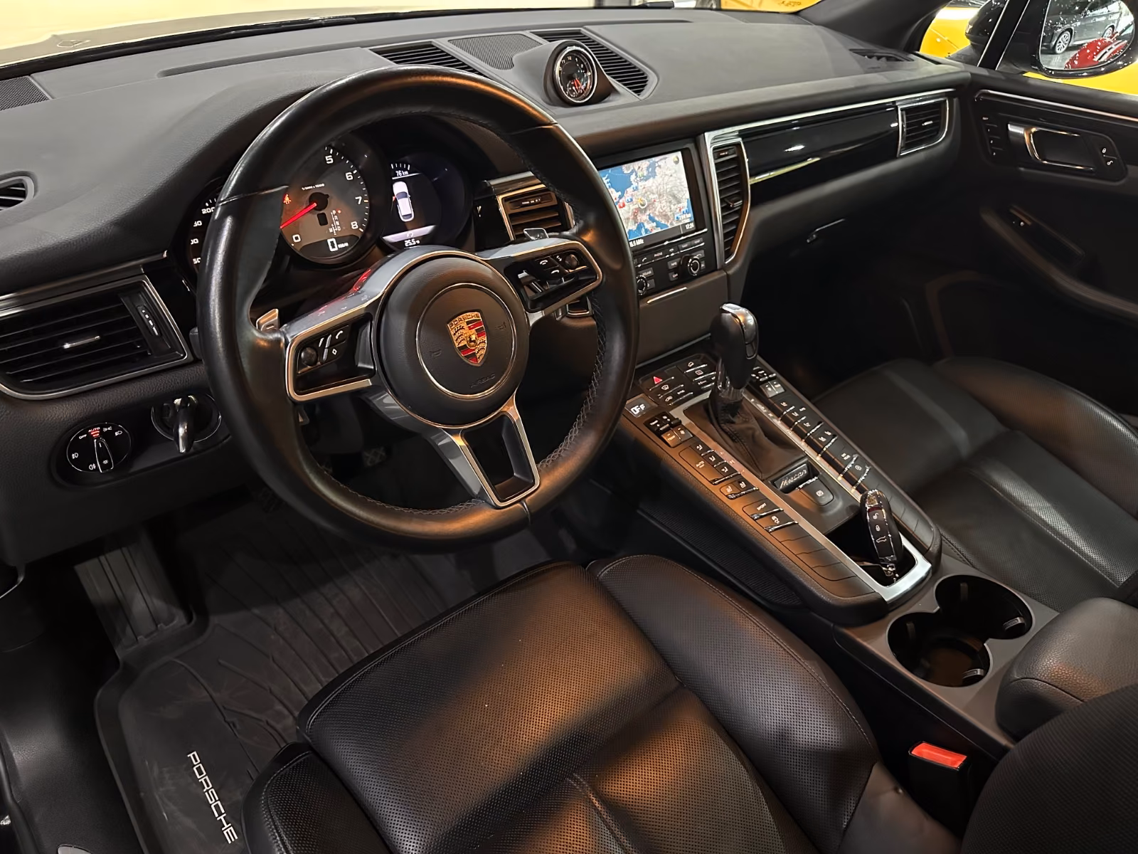 PORSCHE MACAN S / PANORAMA /  / CAMÉRA / BOSE | 340 ch | 4X4 | BVA | HAYON ÉLECTRIQUE | PACK SPORT | RÉGLAGE ÉLECTRIQUE DES SIÈGES AVEC FONCTION MÉMOIRE