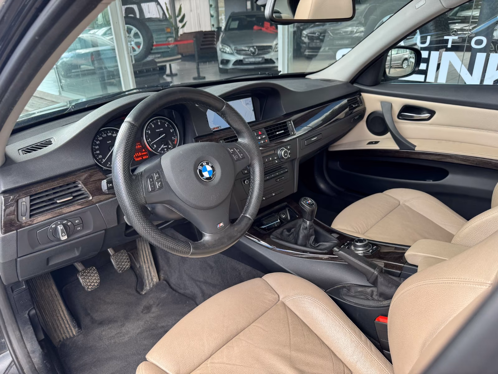 BMW 330i XDRIVE 272CH