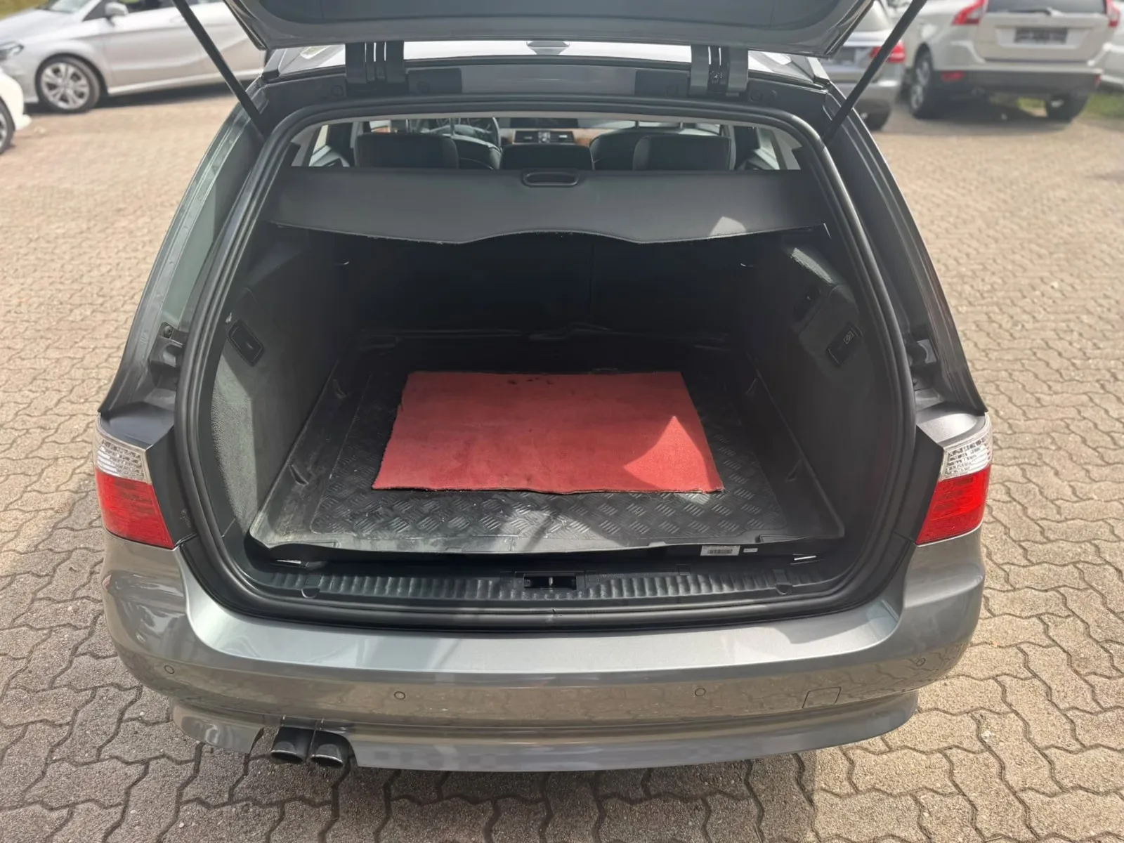 BMW Série 5 530i Touring | 272 ch | BVA | Toit panoramique | Cuir | Suspension pneumatique | GPS | Attelage