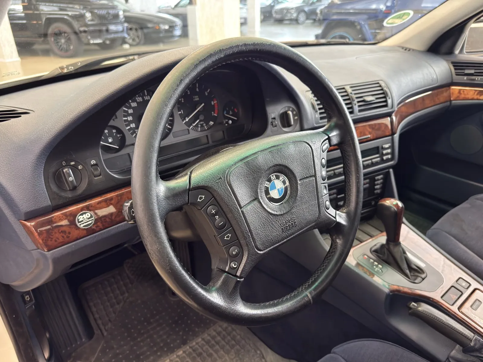 BMW 540 i TOURING 4.4 286 ch BVA - ATTELAGE - 255000 km