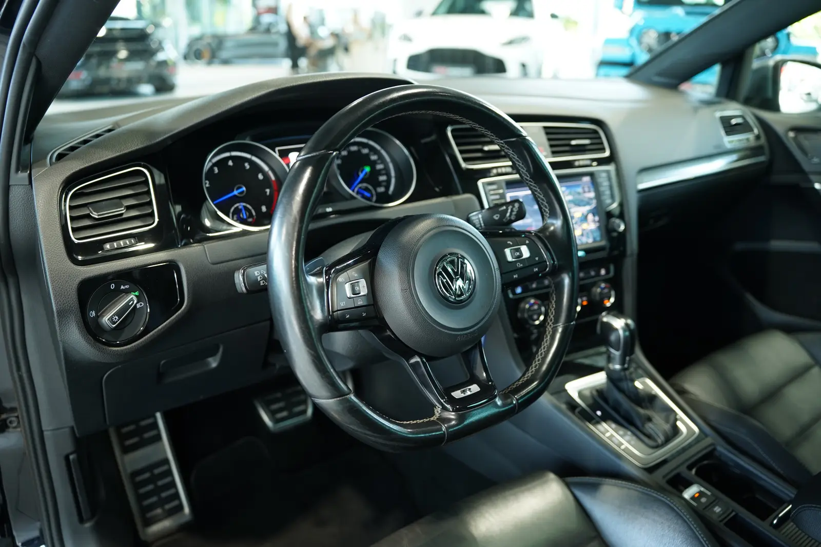 Volkswagen Golf 7 R 300 ch 4Motion DSG • 85 000 km • Cuir Vienna • GPS Discover Pro • Bi-Xénon • 19"