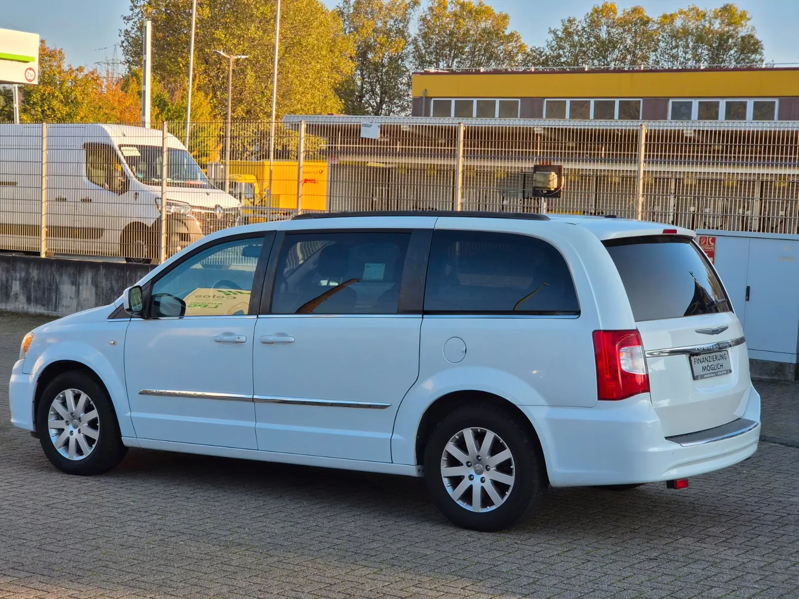 CHRYSLER GRAND VOYAGER TOWN & COUNTRY 3.6 V6 287 CH – BVA – 7 PLACES – CUIR – PORTES ÉLECTRIQUES – DVD – 52 771 KM
