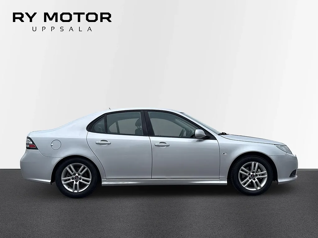 SAAB 9-3 SPORTSEDAN 1.8t BIOPOWER 175ch - 1ÈRE MAIN - SIÈGES CHAUFFANTS - SIÈGE ÉLECTRIQUE - ATTELAGE - CLIMATISATION BIZONE