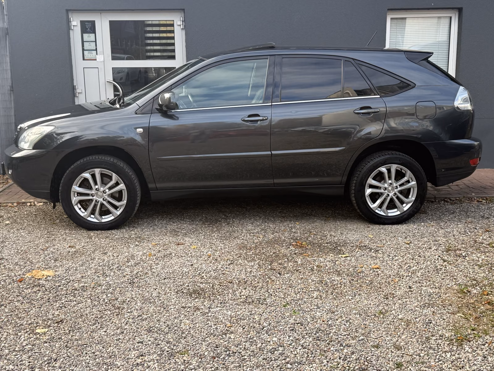 LEXUS AUTRES RX 400H LUXURY,AUT,NAVI,XENON CUIR SD. | 211 ch | 4X4 | BVA | HAYON ÉLECTRIQUE | TOIT OUVRANT | VOLANT EN CUIR