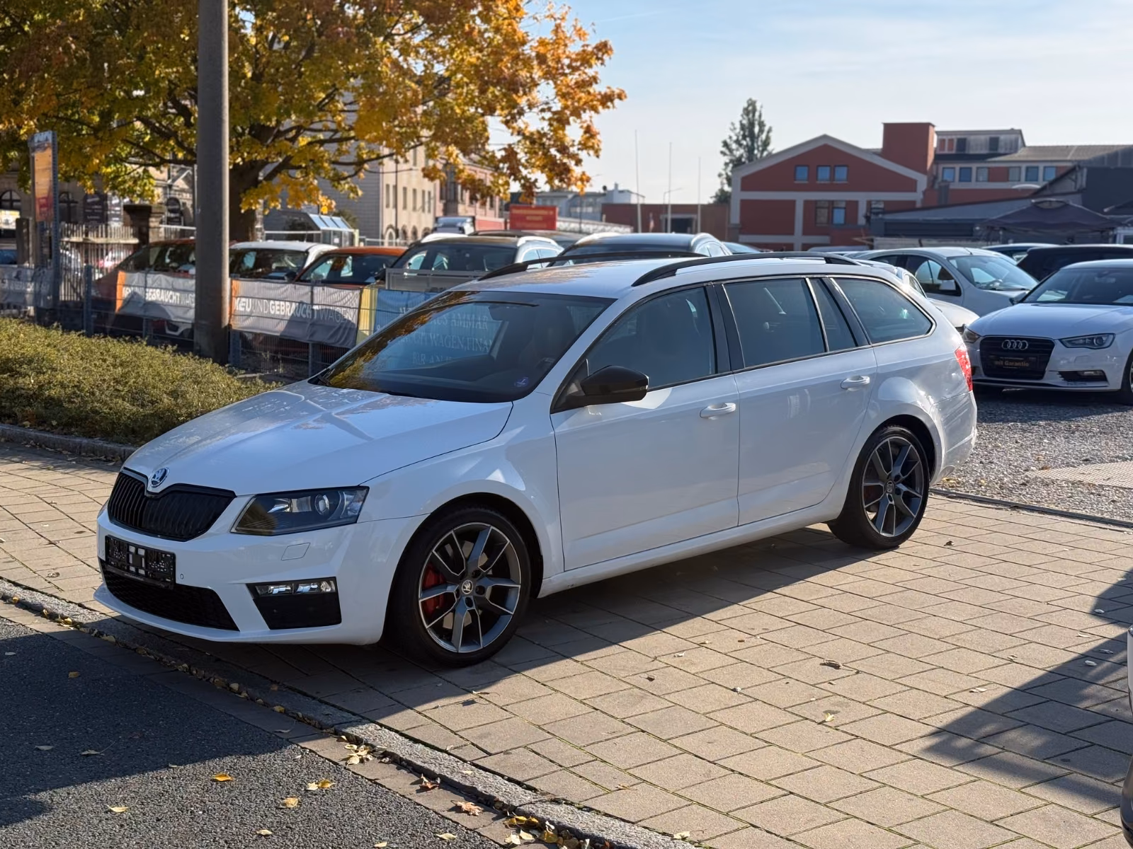 SKODA OCTAVIA COMBI RS 220CH - BVM - HAYON ÉLECTRIQUE - PACK SPORT - 127.450 KMS