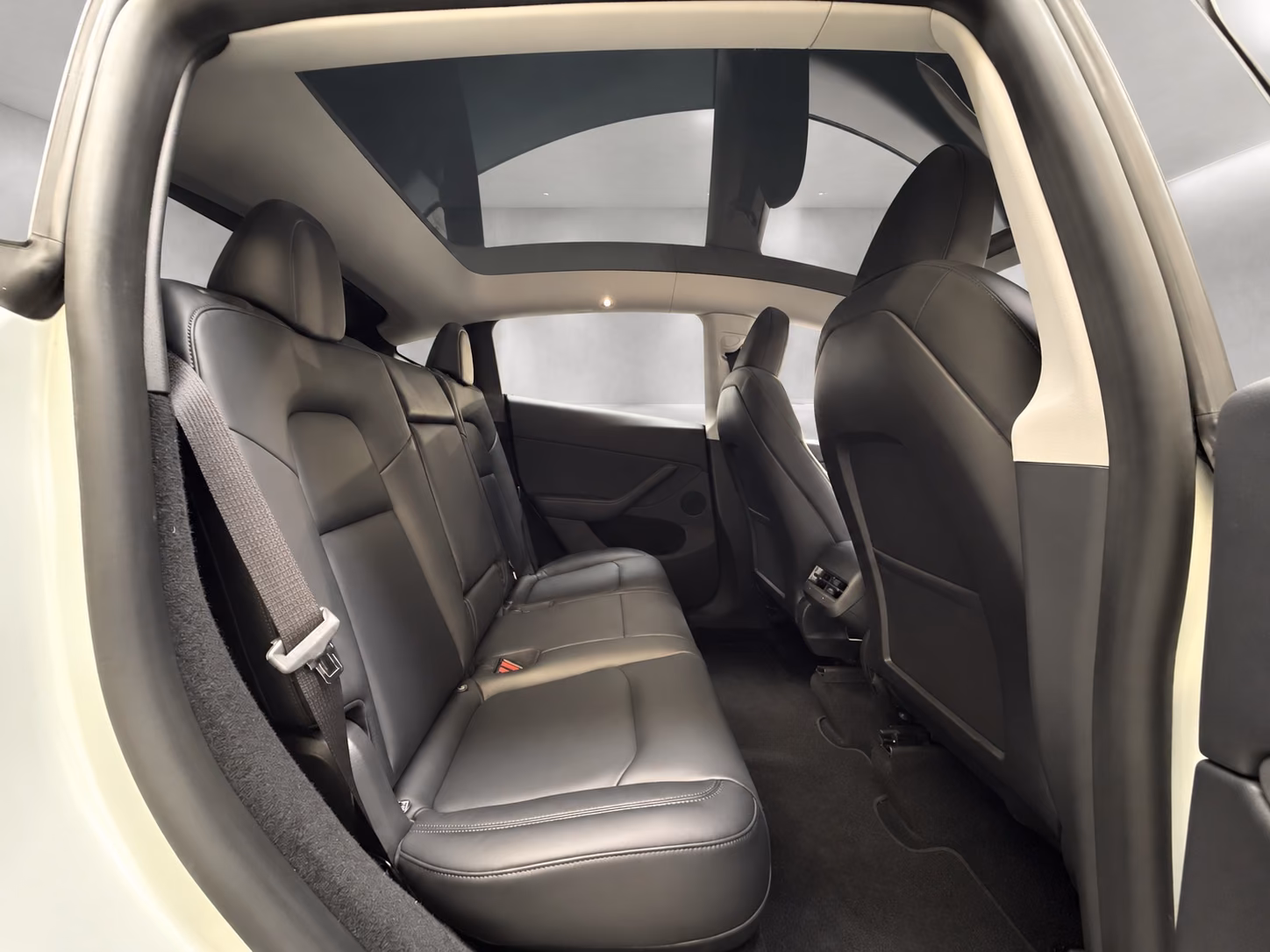 Tesla Model Y Performance 480ch - Soh 94 % - TVA récupérabe - Ryzen - Volant chauffant