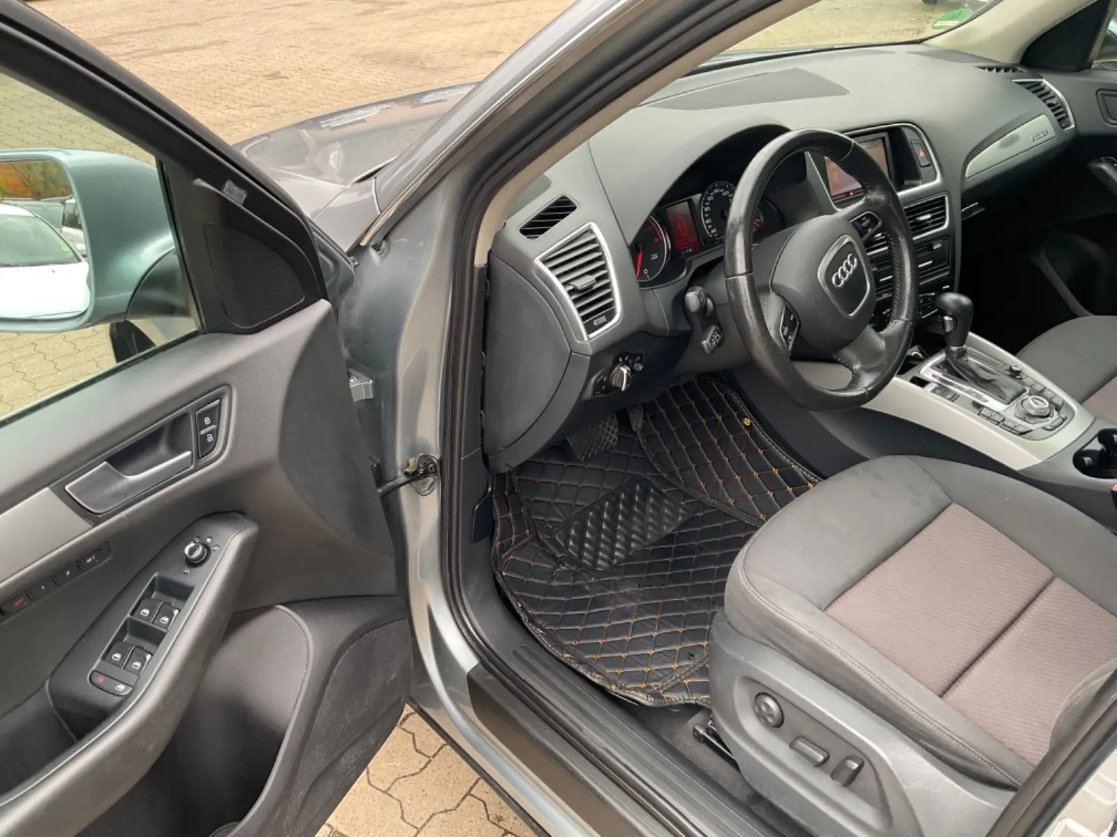 Audi Q5 2.0 TFSI quattro | 211 ch | BVA | Toit panoramique | GPS | Caméra de recul | Sièges chauffants